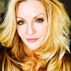 Meet your Posher, Lynn